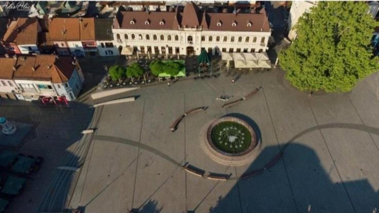 Ferienwohnung Tuzla Trg - Tuzla Square Exterior foto